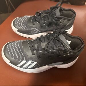 Adidas D O N Issue 4 Yth Basketball Shoes - Boys.  size 1